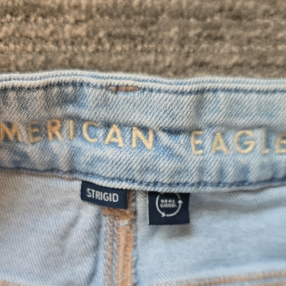American Eagle Outfitters Curvy Mom Jeans - Picture 5 of 13